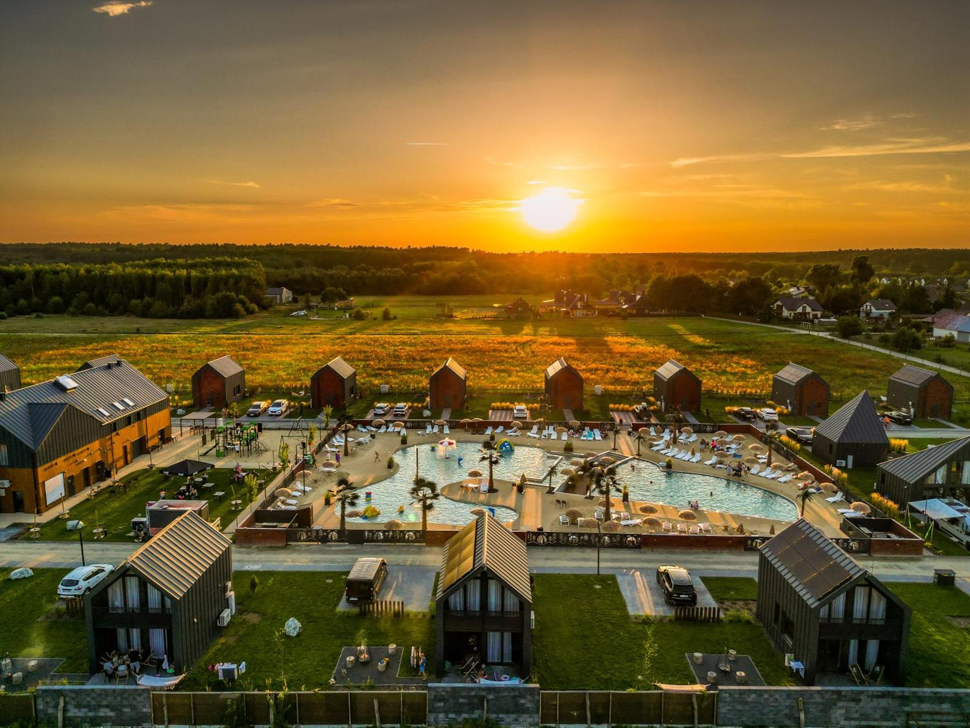 Hotel Wioska Wakacyjna Radawa Zewnętrze zdjęcie